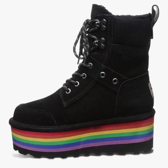 BEARPAW Women's Retro Alicia Black Boot Size 9/40 NWOT - Picture 11 of 11